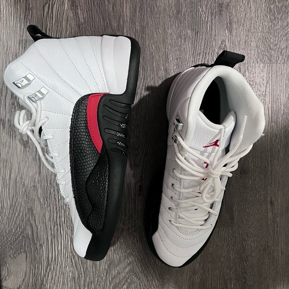 Jordan 12’s No Box - Picture 9 of 9